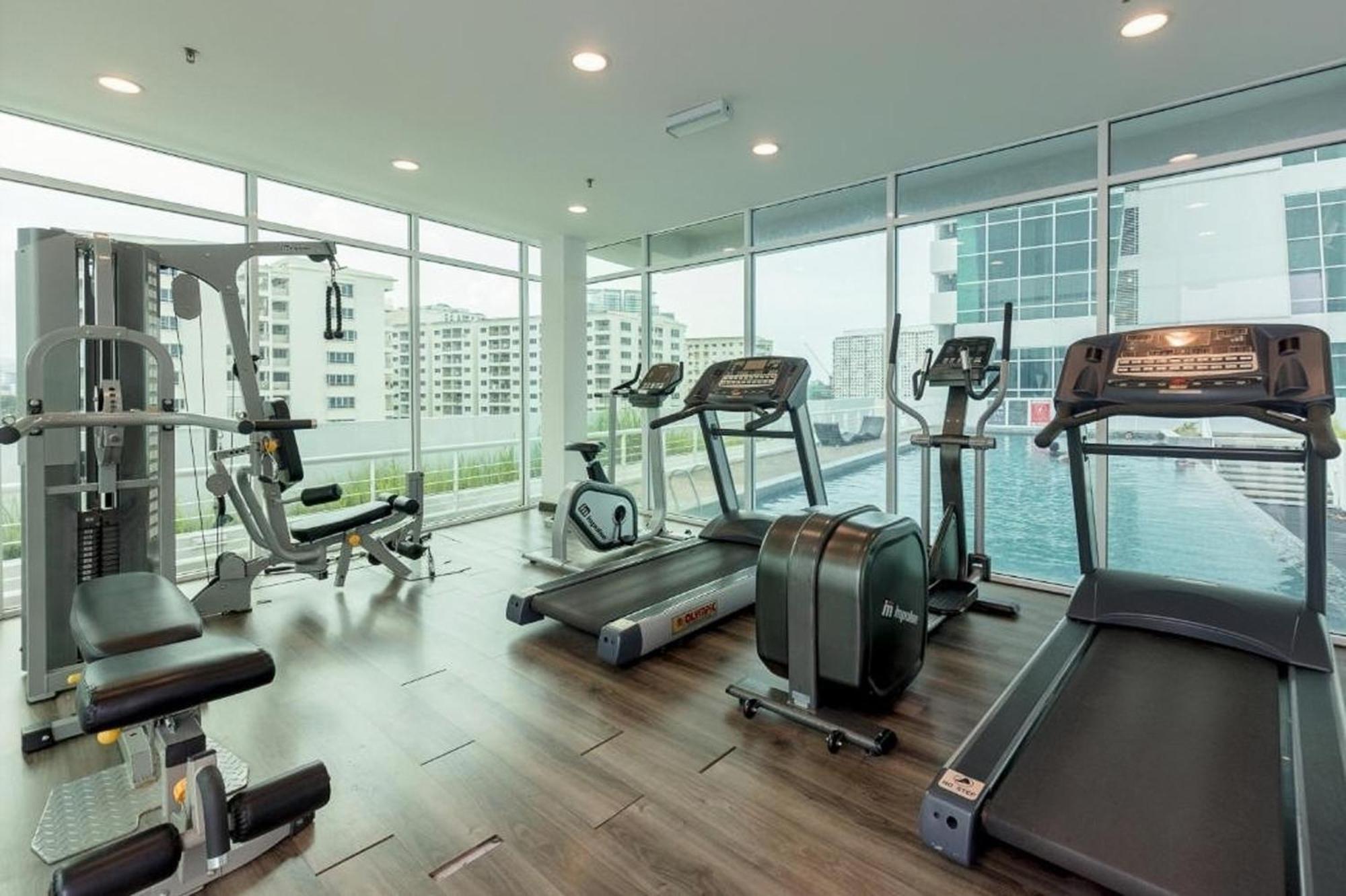 Urban Suites Two Or Three Bedroom Georgetown By Anc Jelutong Luaran gambar