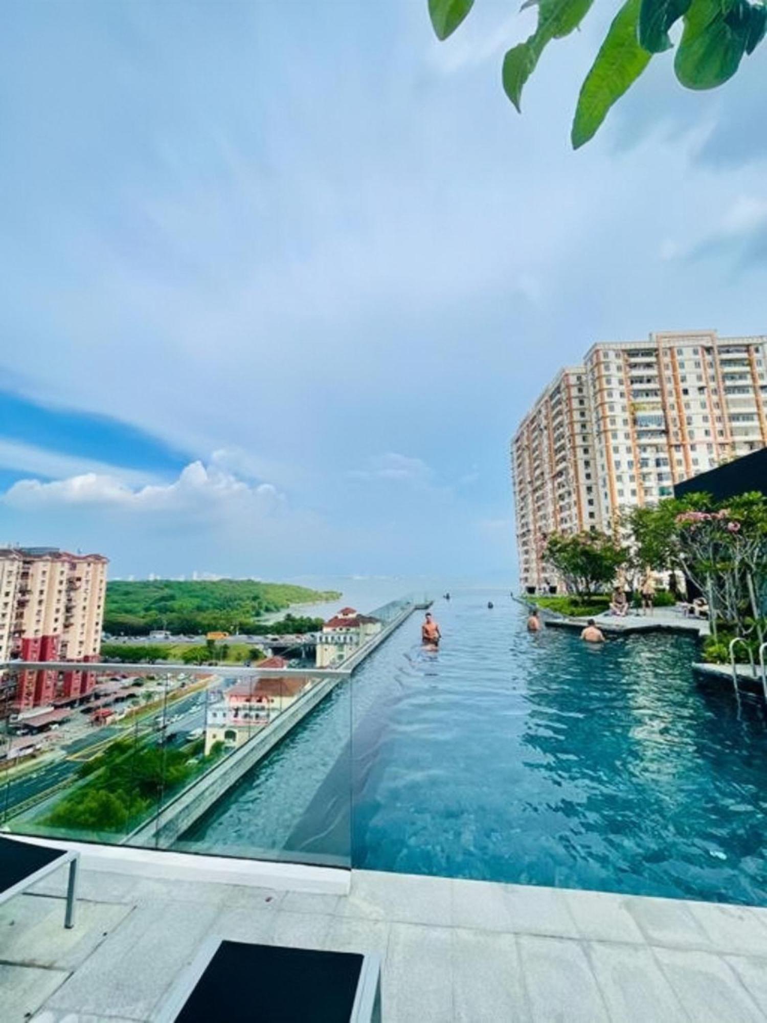 Urban Suites Two Or Three Bedroom Georgetown By Anc Jelutong Luaran gambar